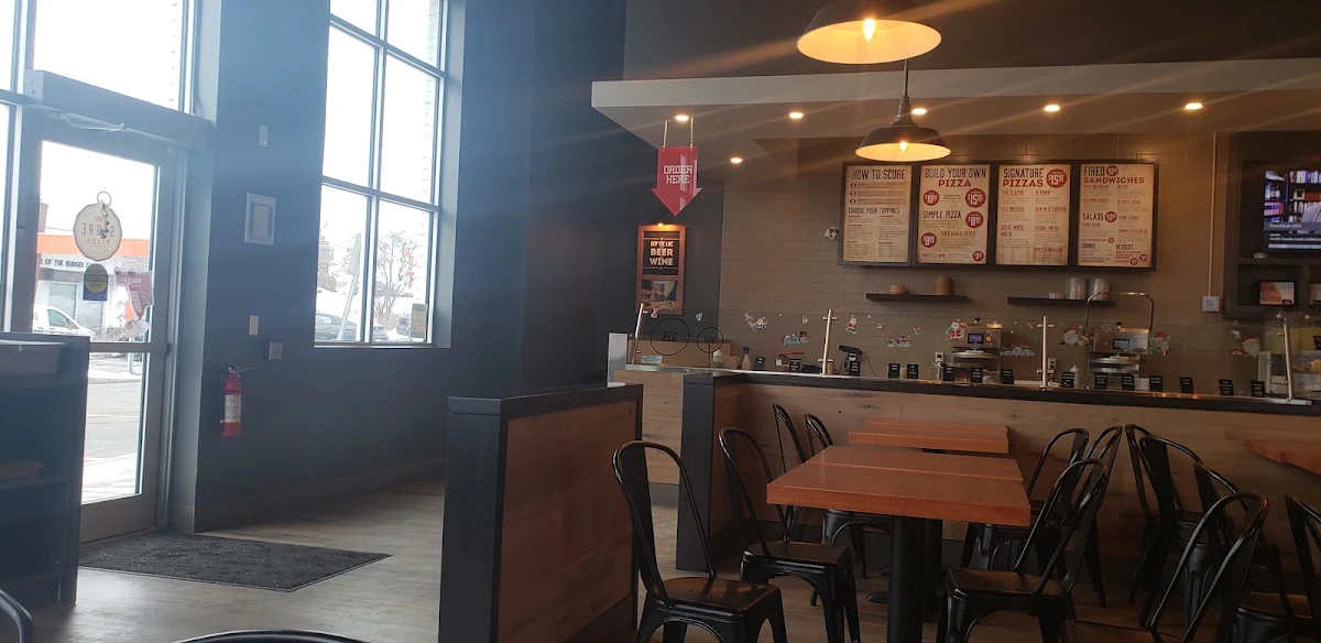 Vibe, Score Pizza
