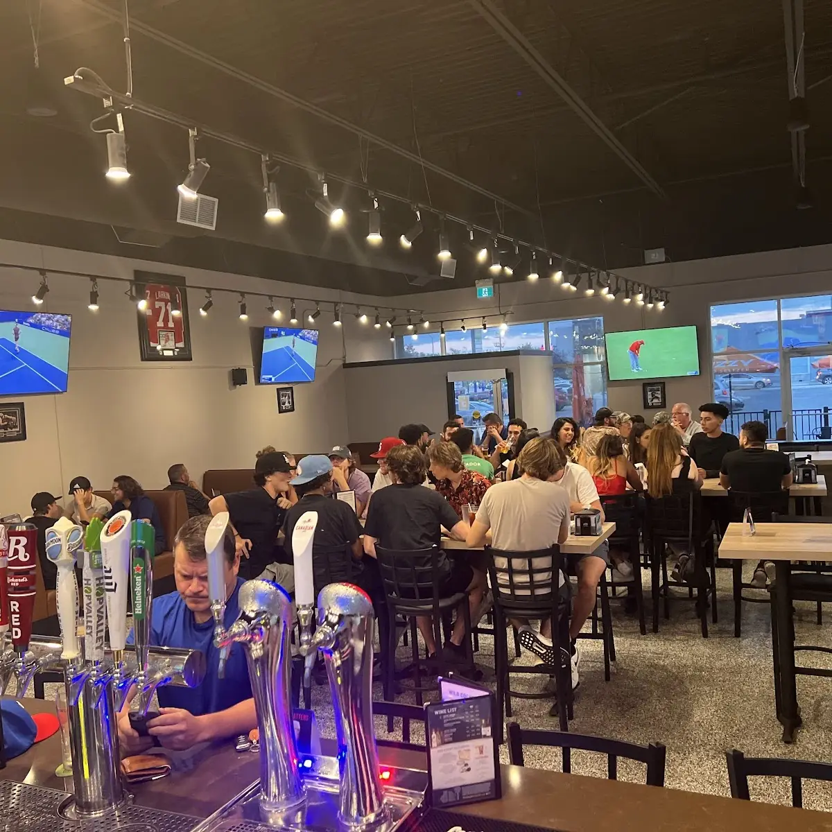 Vibe, Wild Wing
