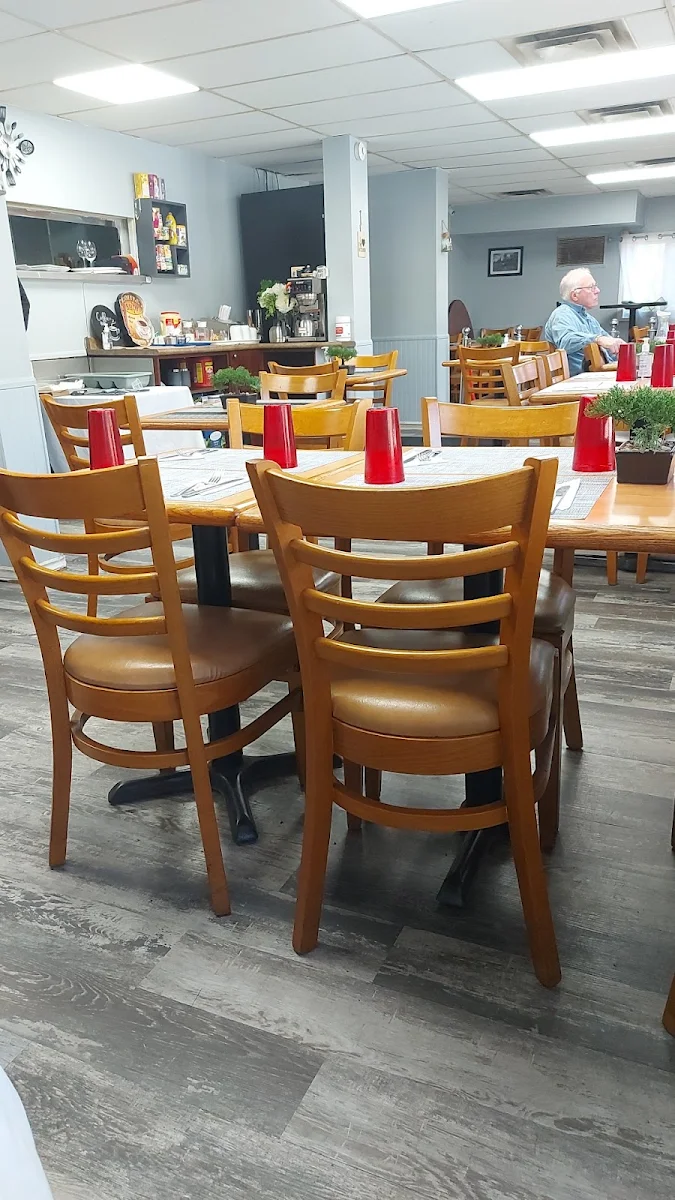 Vibe, Fiona's Cuisine