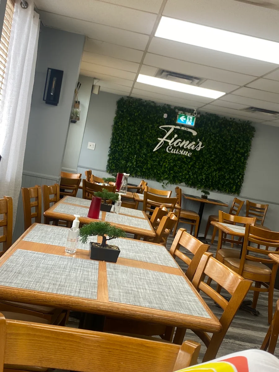 Vibe, Fiona's Cuisine