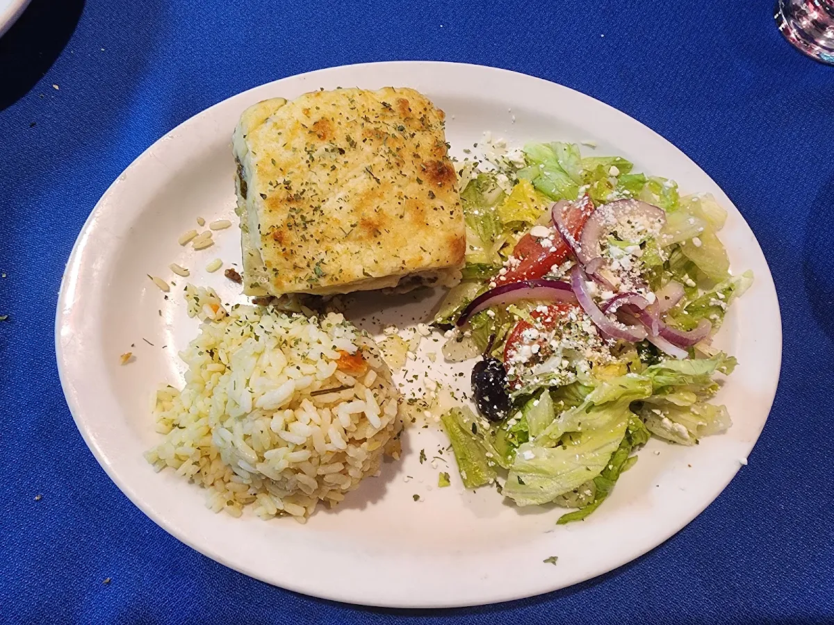 Food & drink, Three Kretans Greek Restaurant