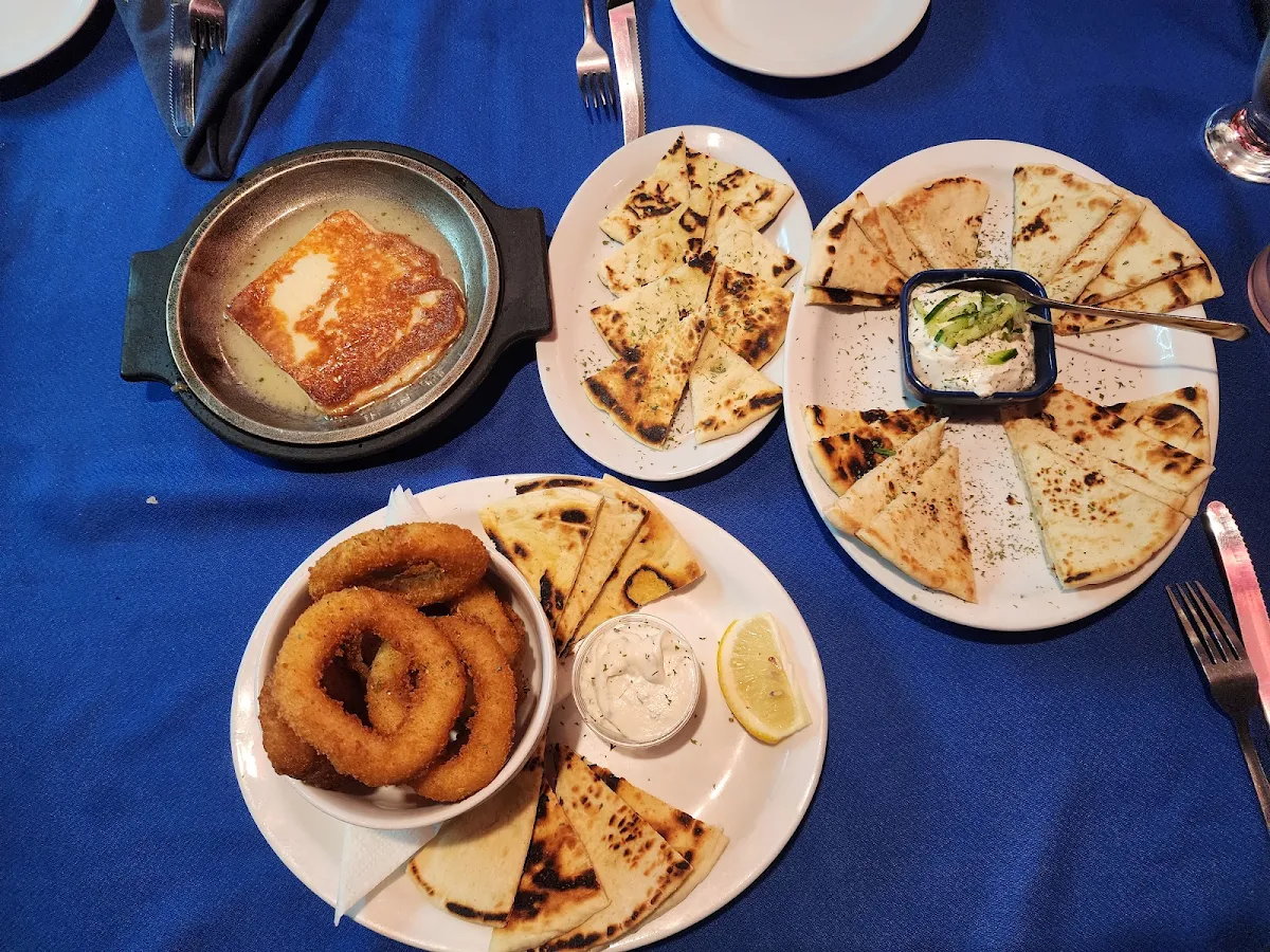 Food & drink, Three Kretans Greek Restaurant