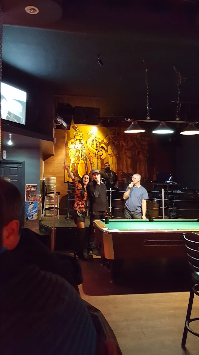Vibe, Bar le St-Aug