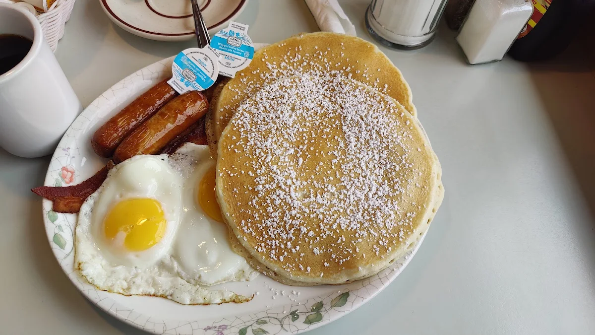 Food & drink, Lakeview Restaurant