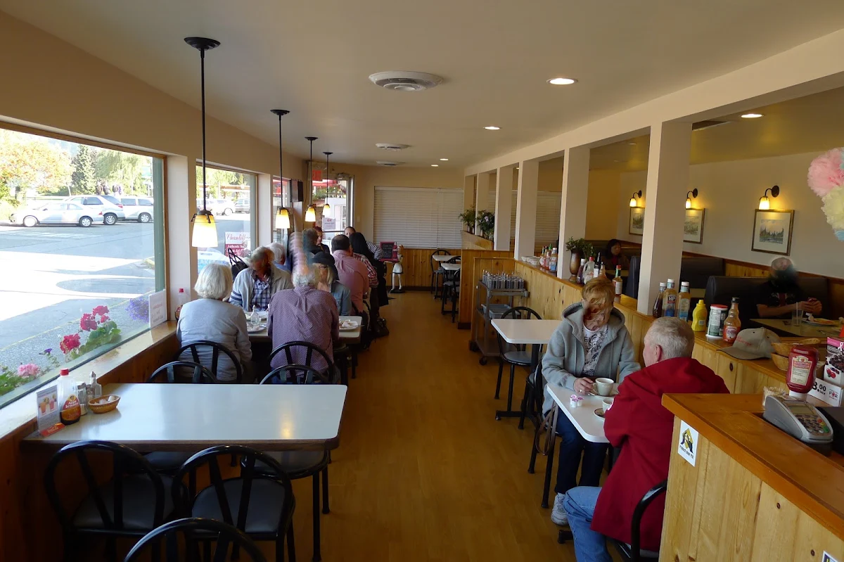 Vibe, Lakeview Restaurant