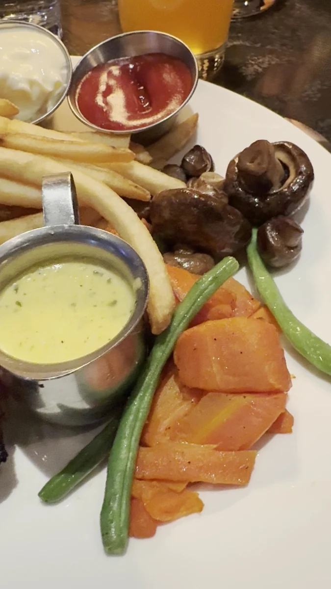 Food & drink, The Keg Steakhouse + Bar - Place Ville Marie