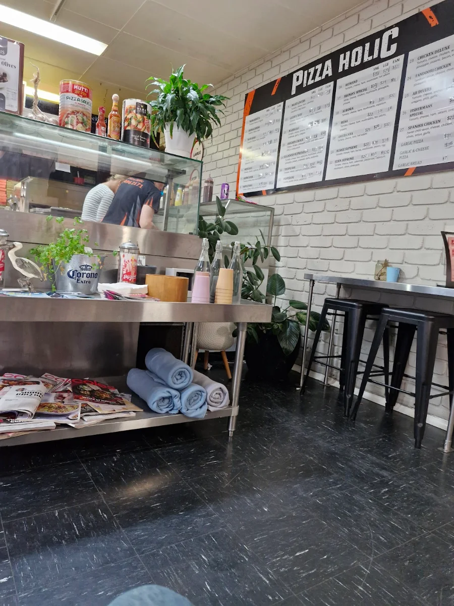 Vibe, Pizza Holic Eden