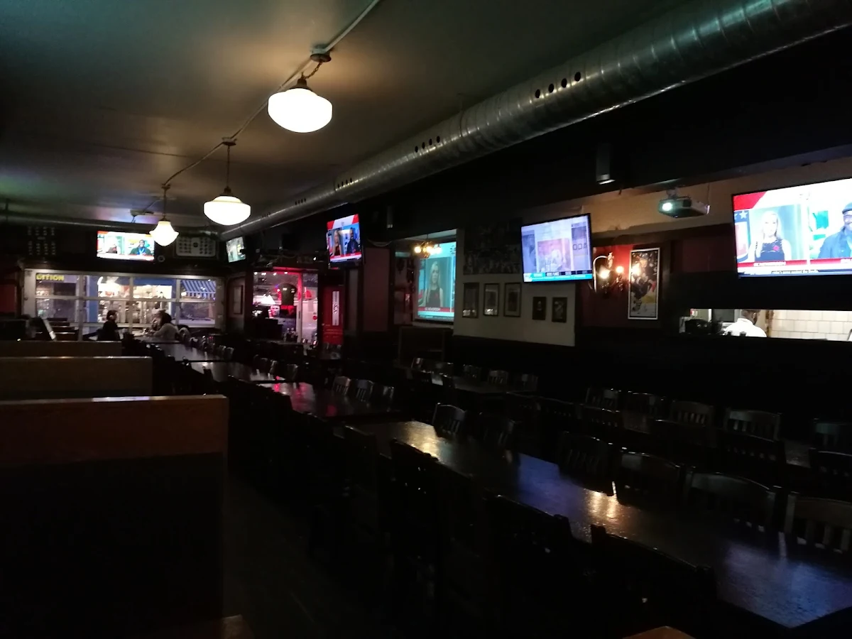 Vibe, The Dog's Bollocks Pub