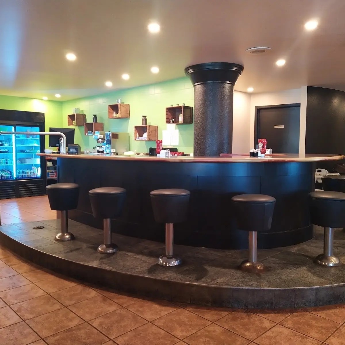 Vibe, Resto-Bar le Douglas