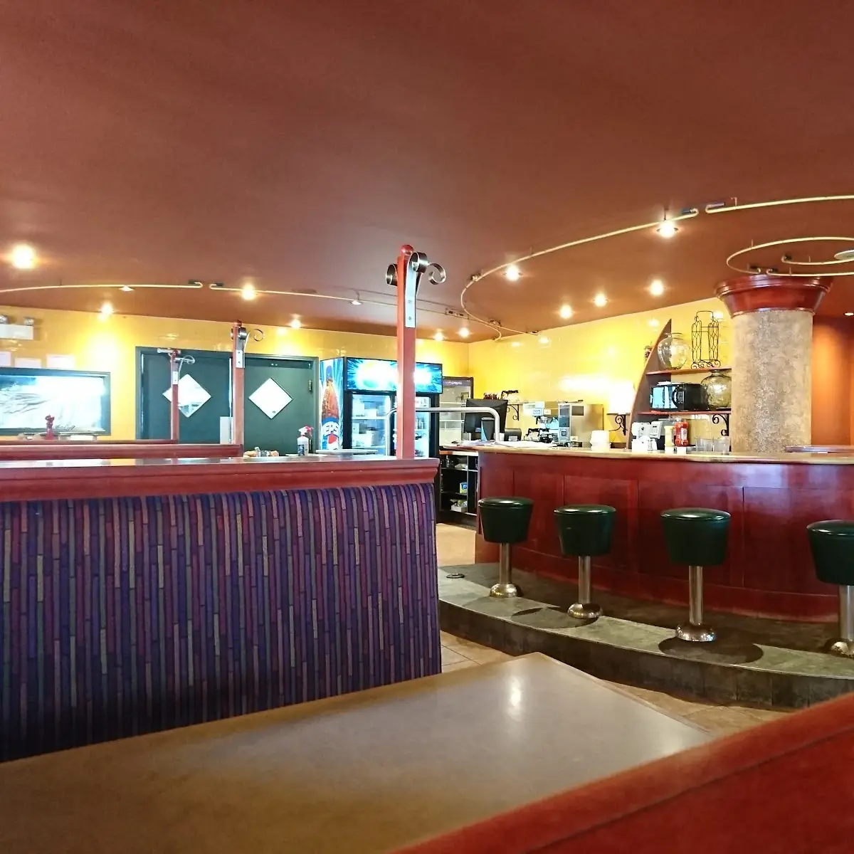 Vibe, Resto-Bar le Douglas