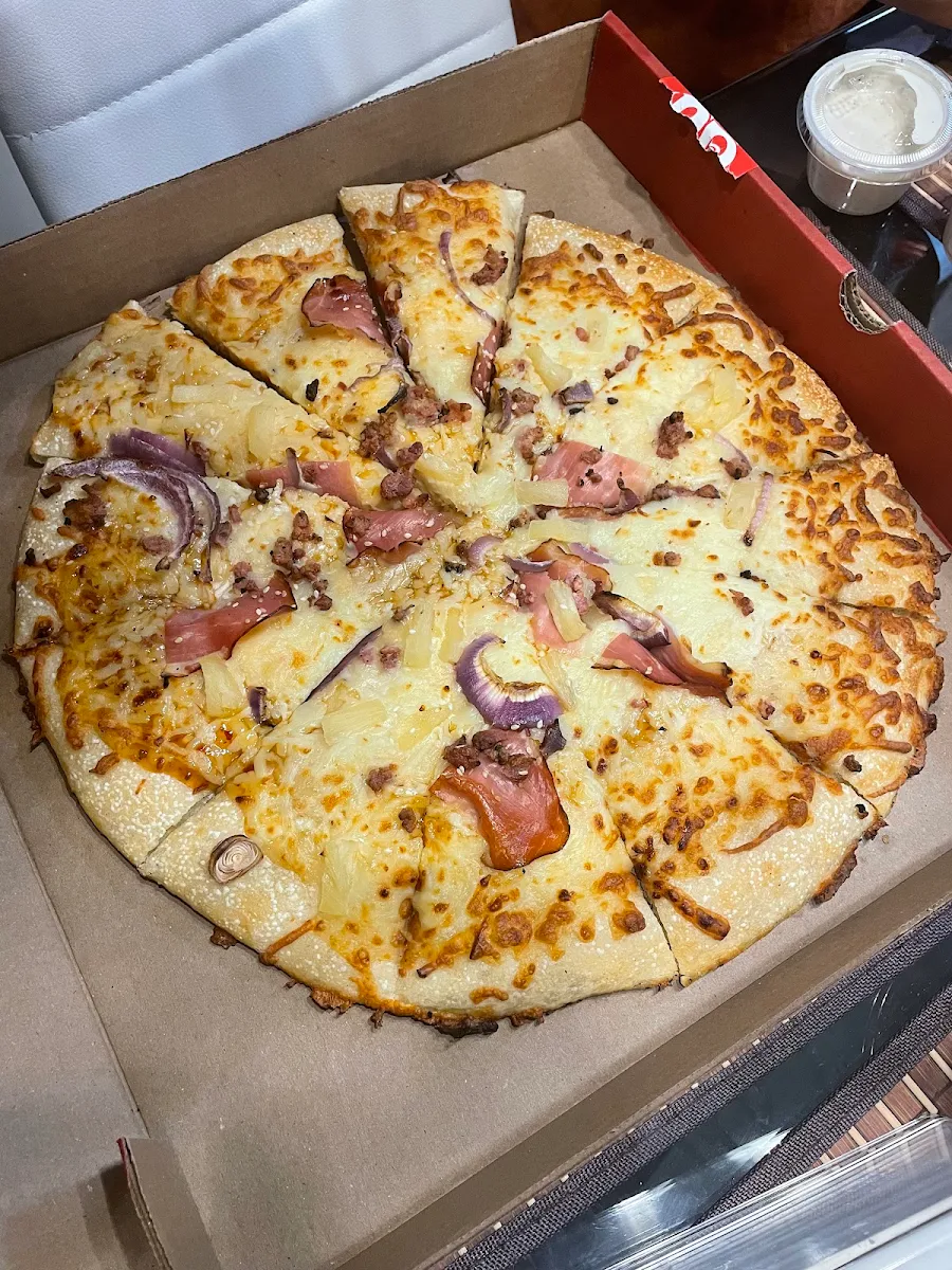 Food & drink, Boston Pizza