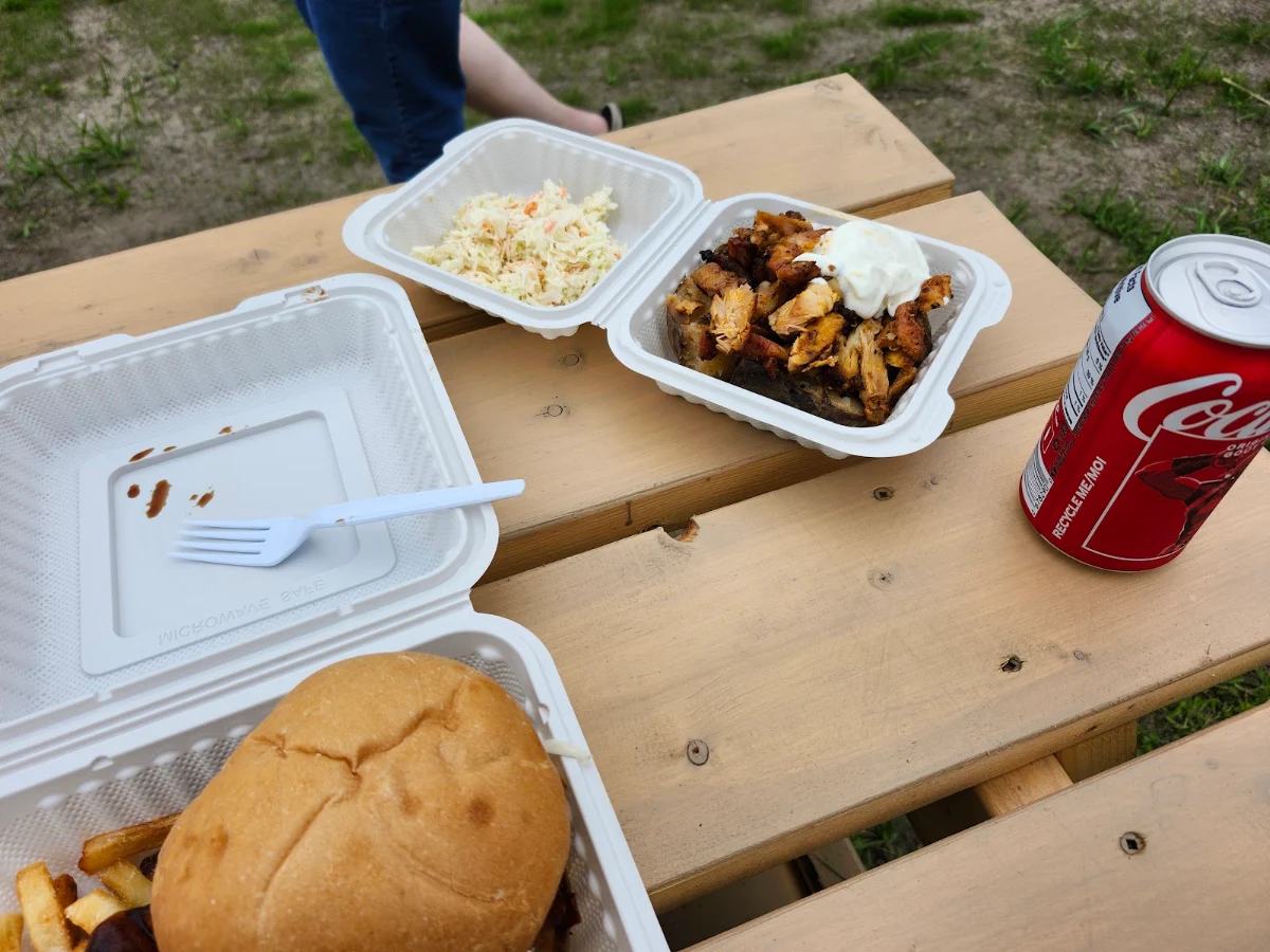 Food & drink, Big Rideau BBQ