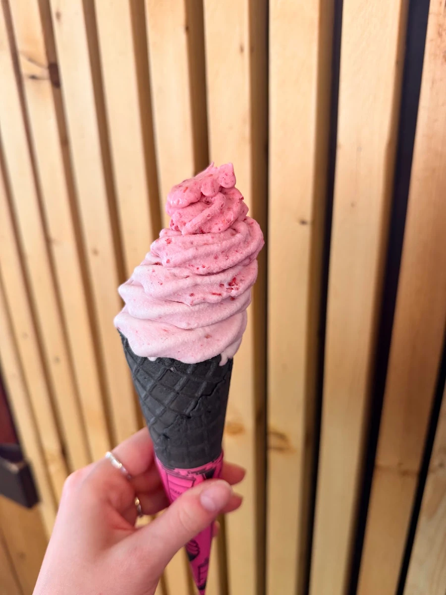 Food & drink, Hundo-P Smoothies + Ice Cream
