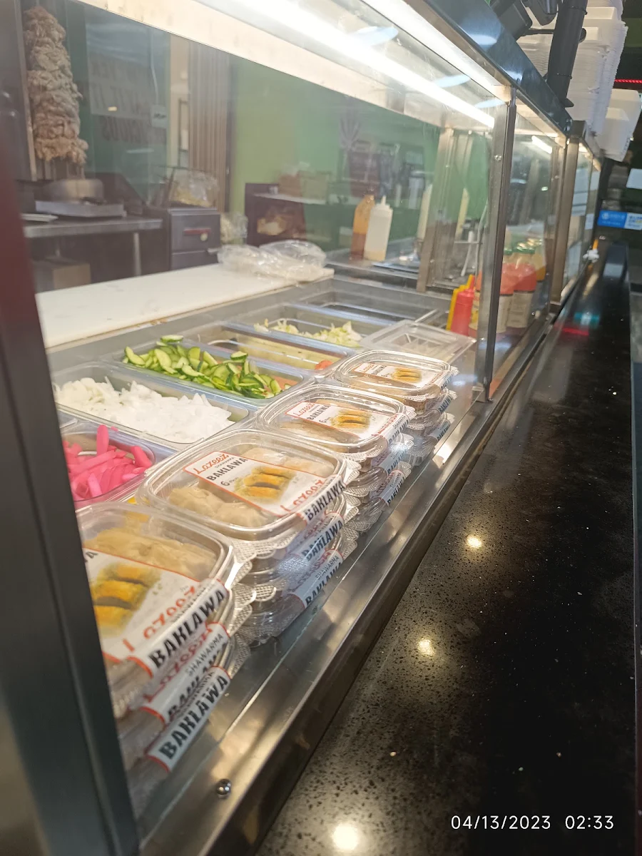 Vibe, Lazeez Shawarma