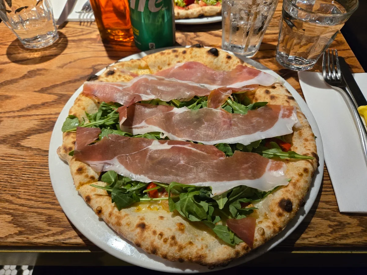 Food & drink, Pizzéria NO.900 - Peel, Montréal