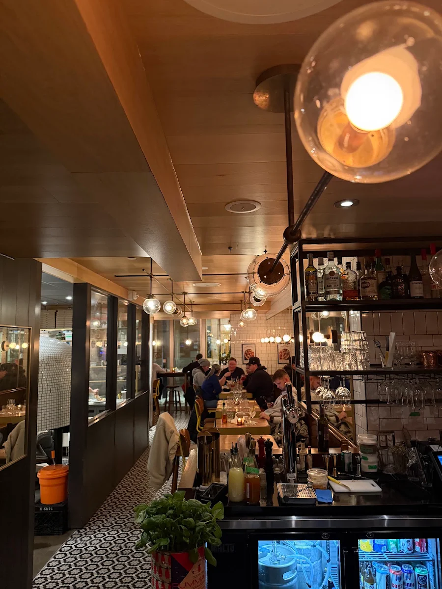 Vibe, Pizzéria NO.900 - Peel, Montréal
