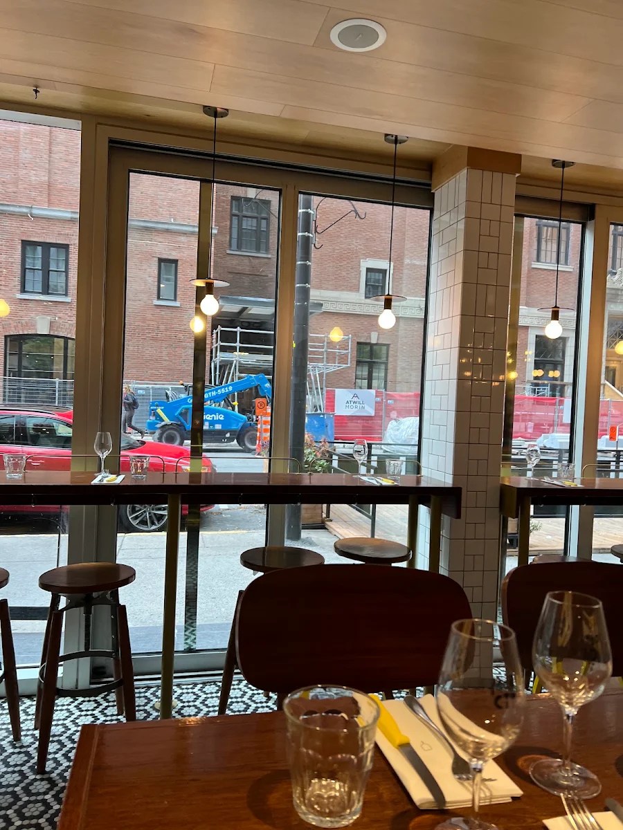 Vibe, Pizzéria NO.900 - Peel, Montréal