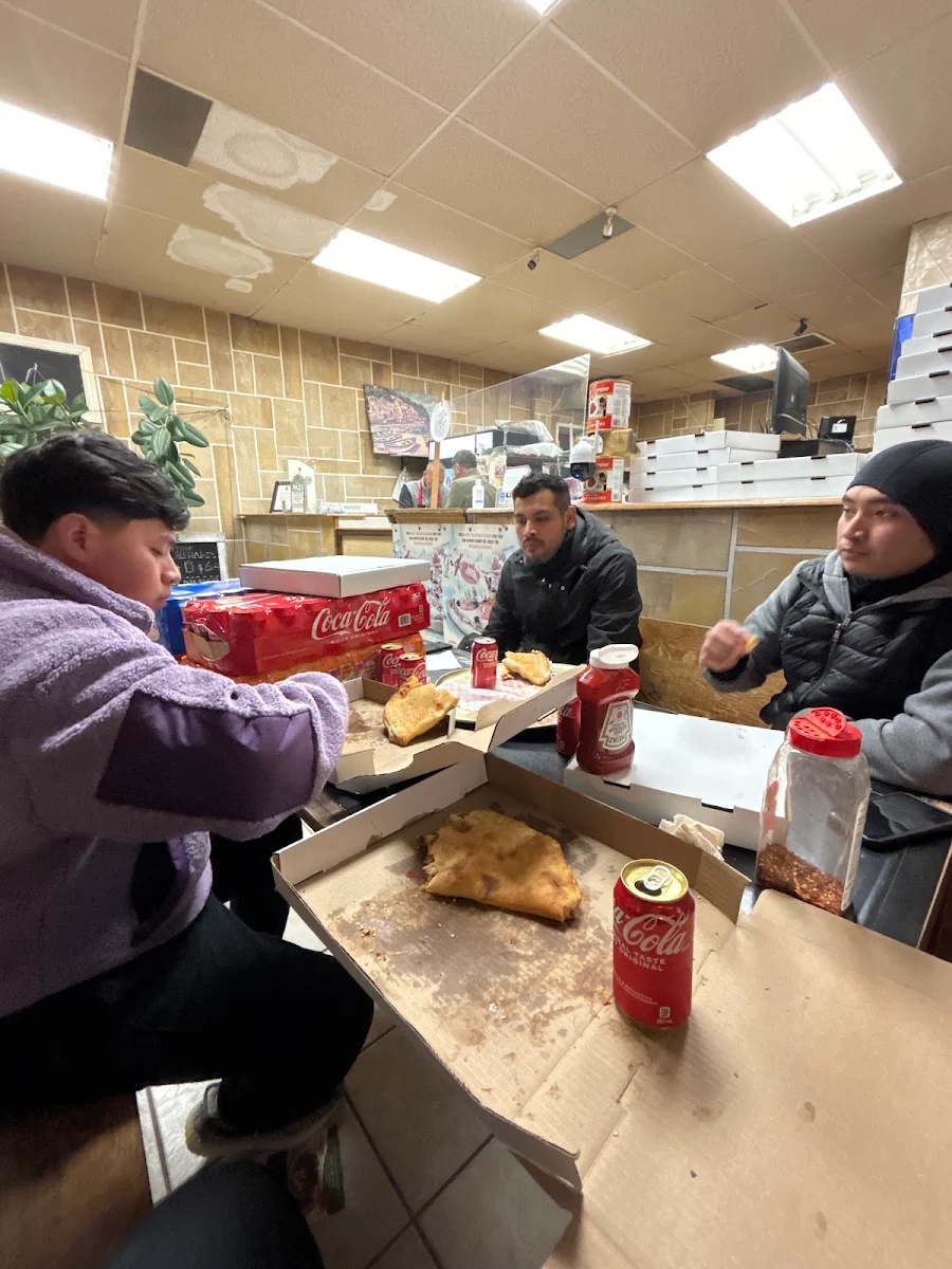 Vibe, IL Padre's Gourmet Pizza