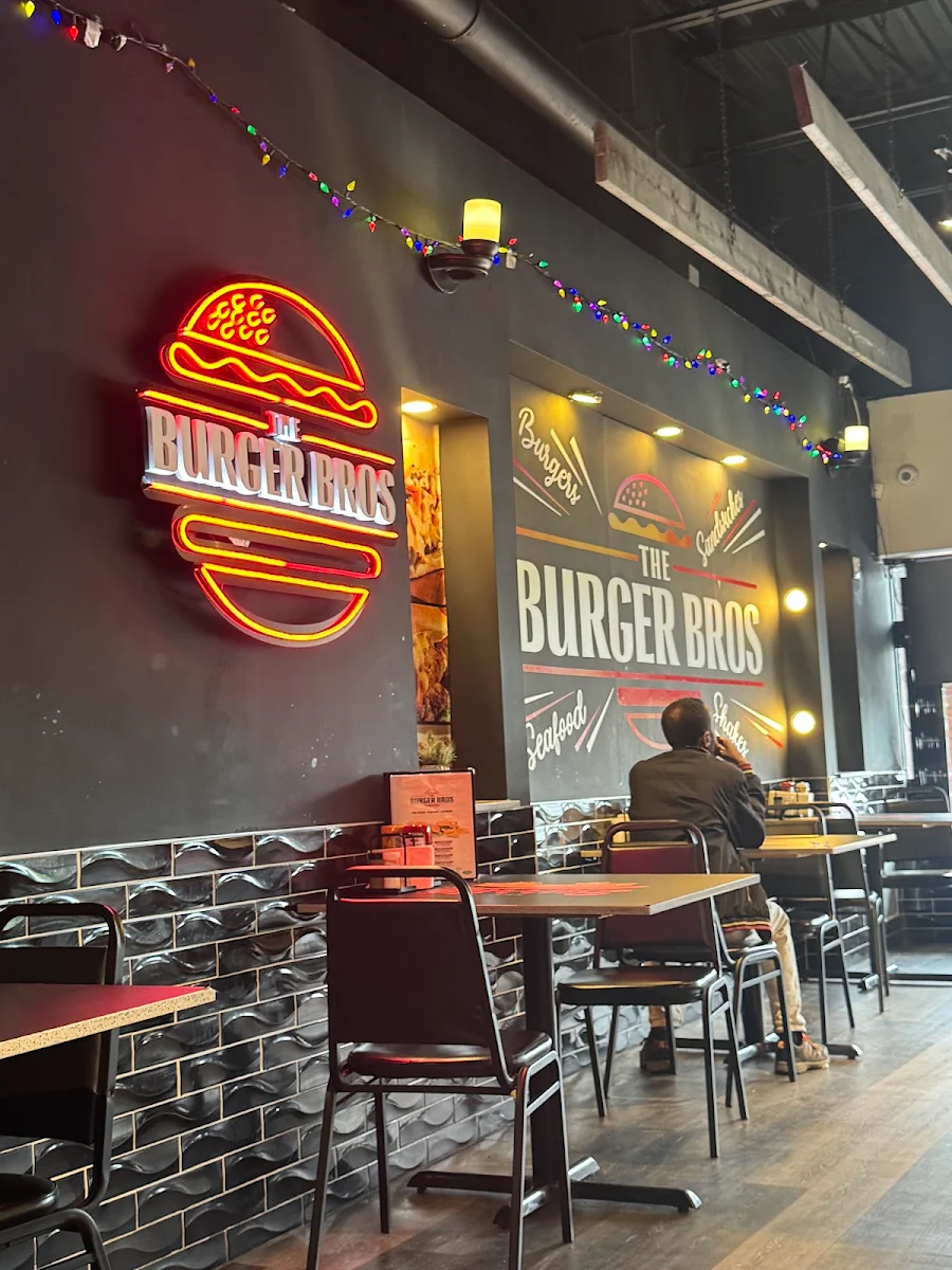 Vibe, The Burger Bros (CENTRAL PARKWAY)