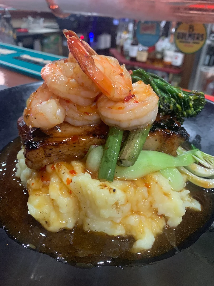Food & drink, Mount Compass Hotel