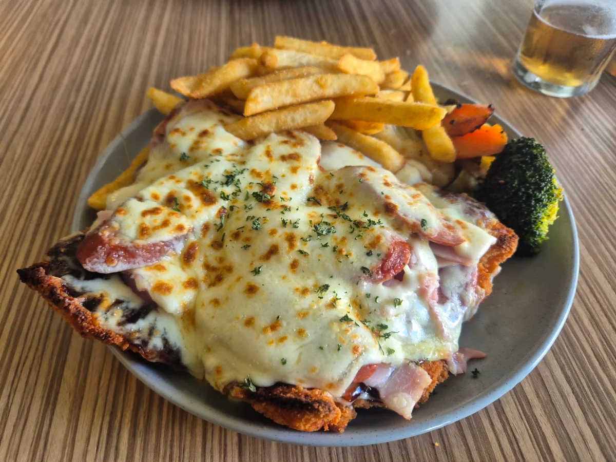 Food & drink, Mount Compass Hotel