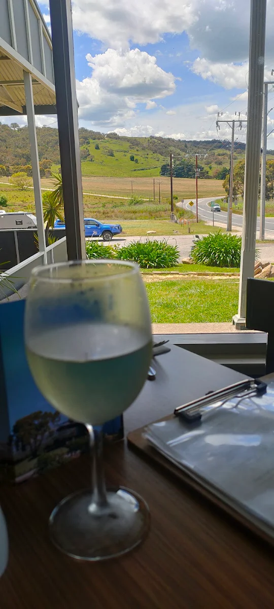 Food & drink, Mount Compass Hotel