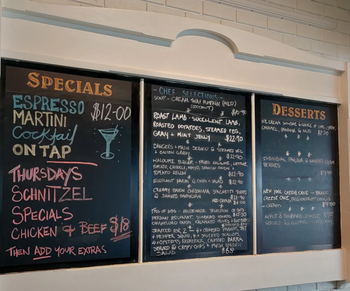 Menu, Mount Compass Hotel