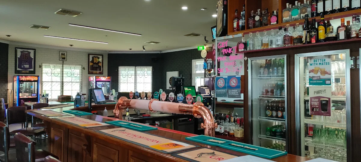 Vibe, Mount Compass Hotel