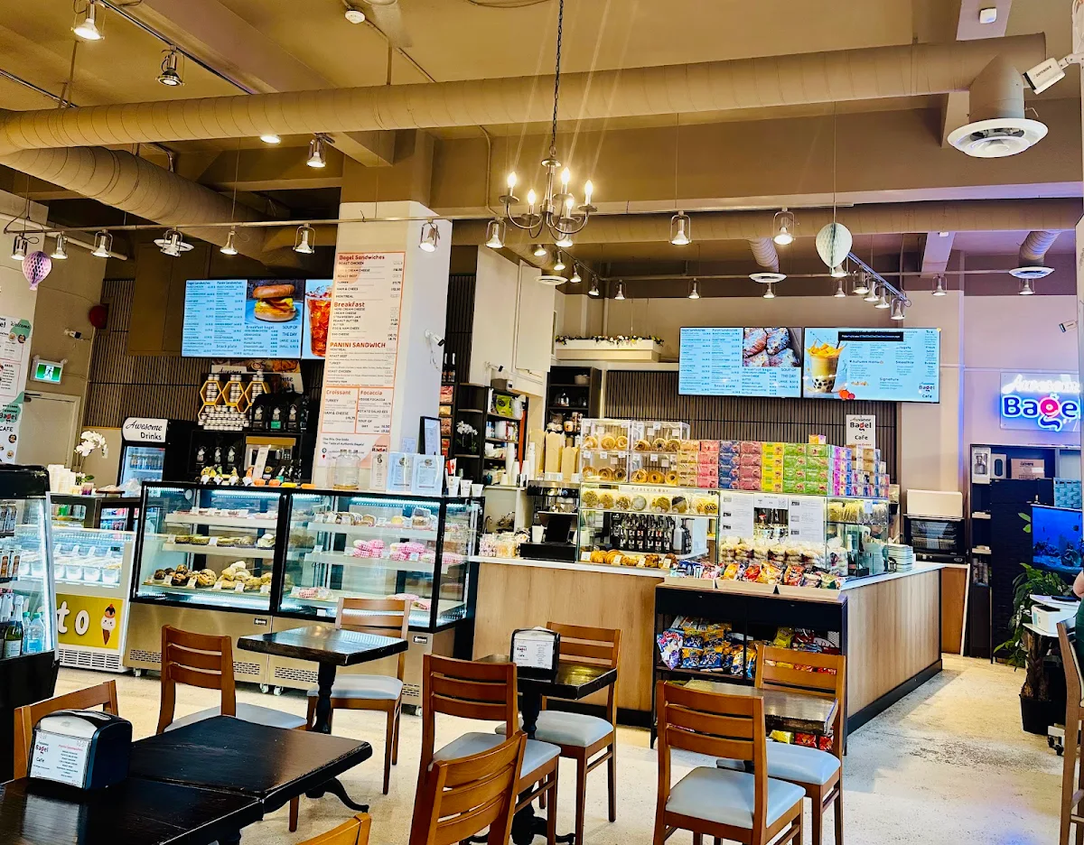 Vibe, Awesome Bagel & Café