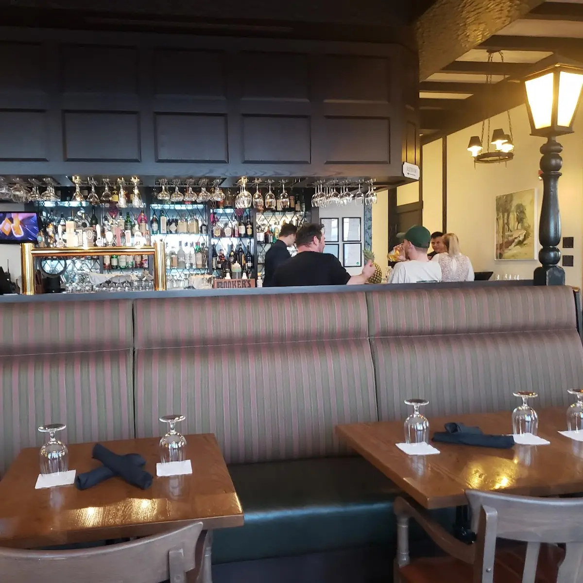 Vibe, The Snug