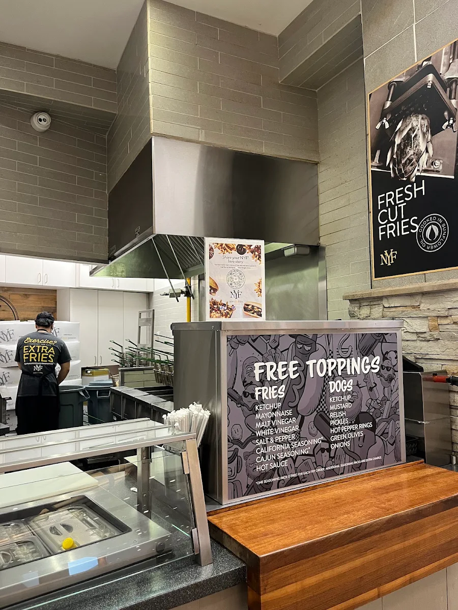 Vibe, New York Fries Lime Ridge Mall