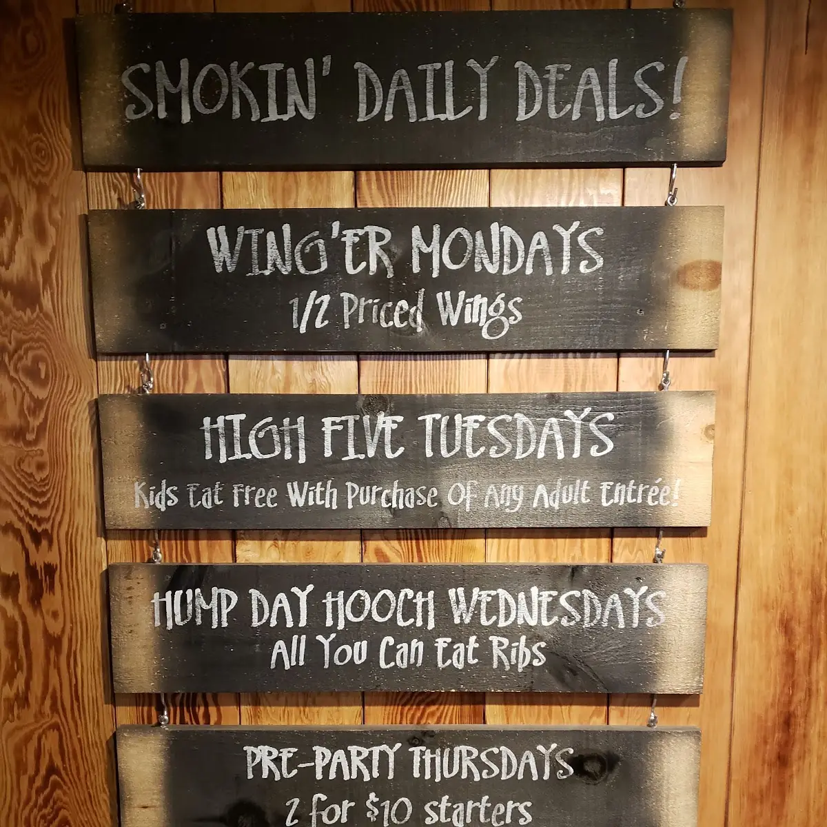 Menu, Montana’s BBQ & Bar