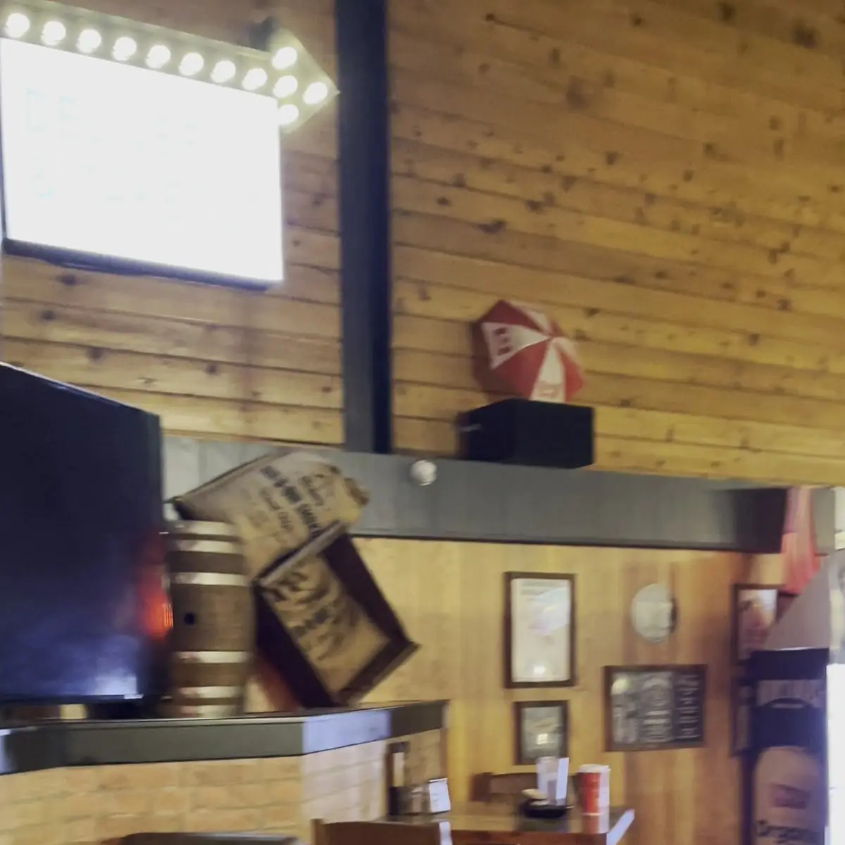 Vibe, Montana’s BBQ & Bar