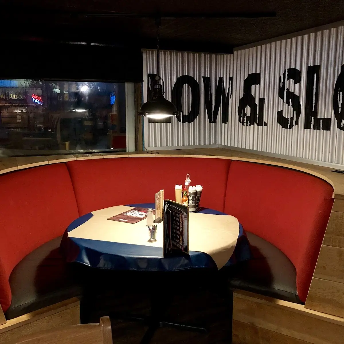 Vibe, Montana’s BBQ & Bar
