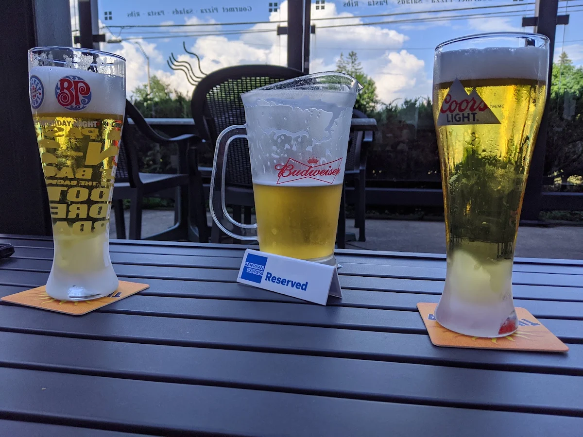 Food & drink, Boston Pizza