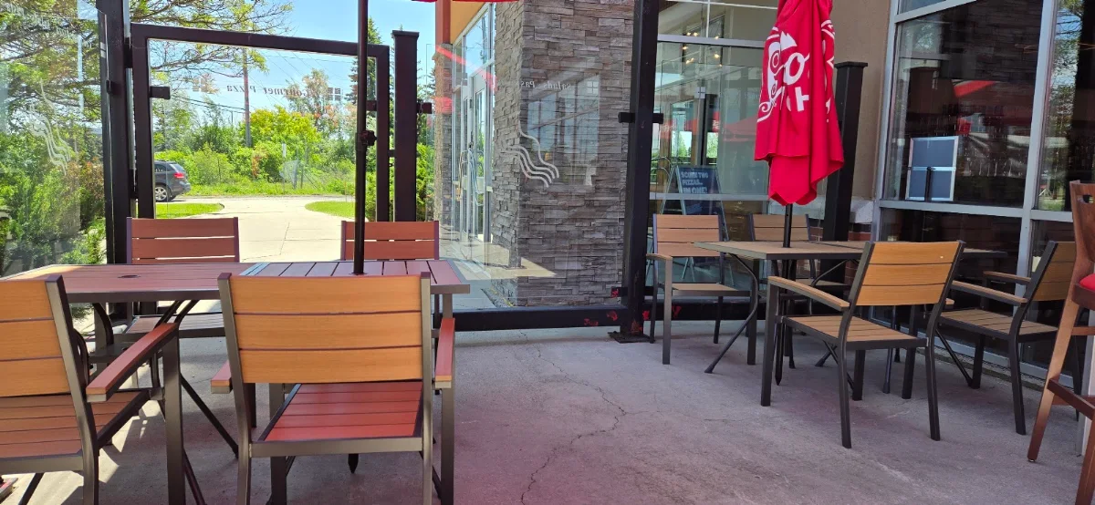 Vibe, Boston Pizza