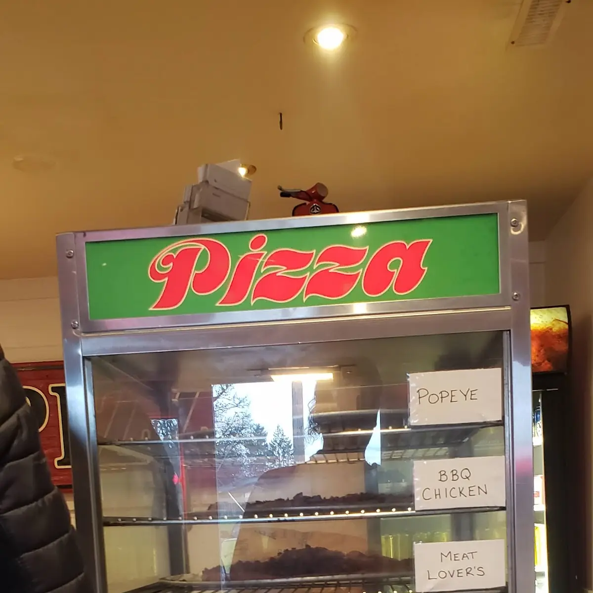 Vibe, Uptown Pizza