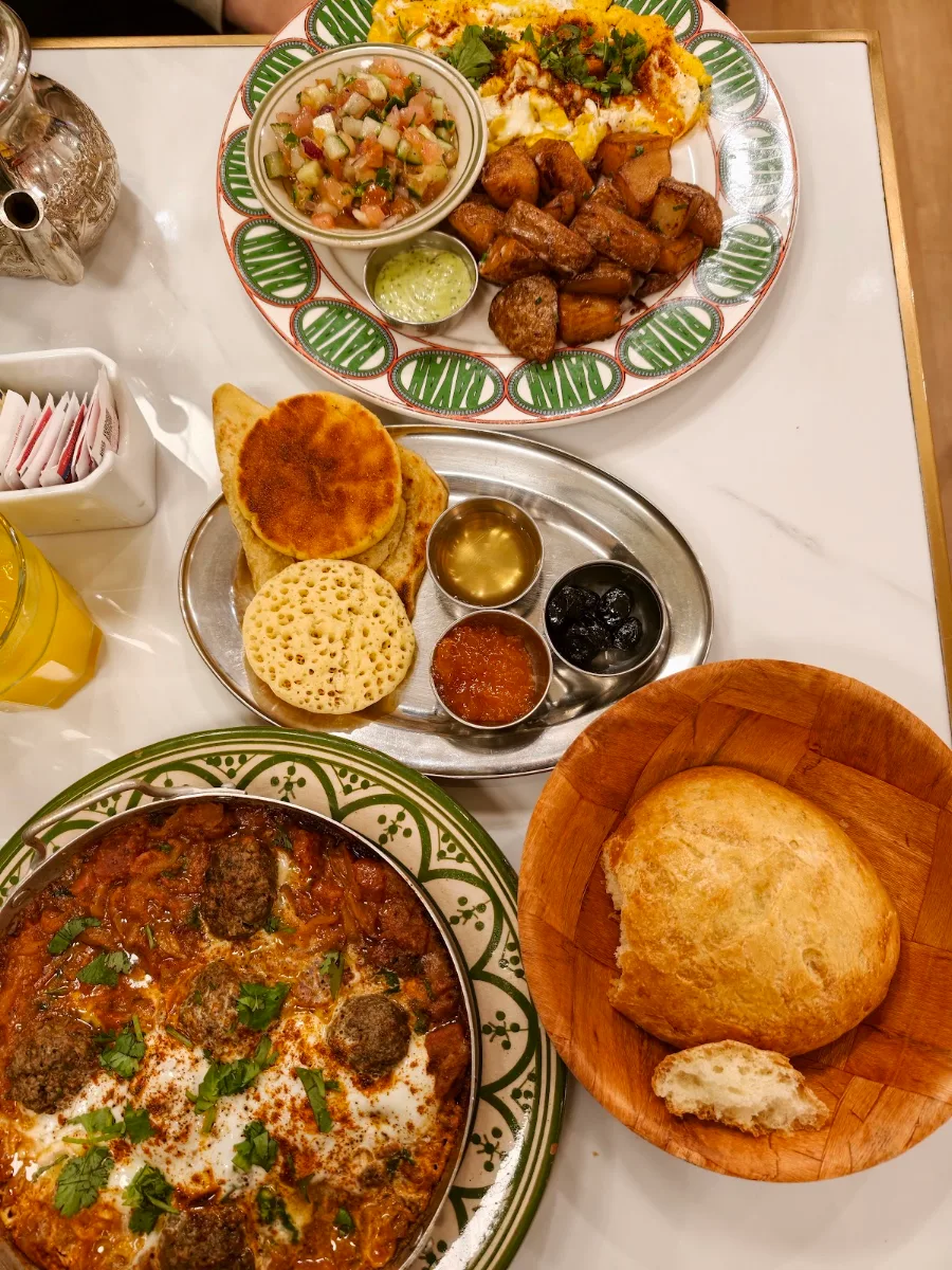 Food & drink, Rayah