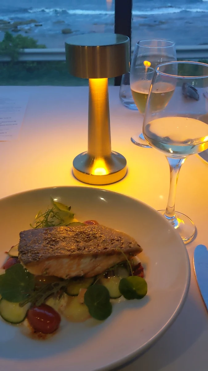 Food & drink, Ocean Restaurant and Bar - Blue Bay