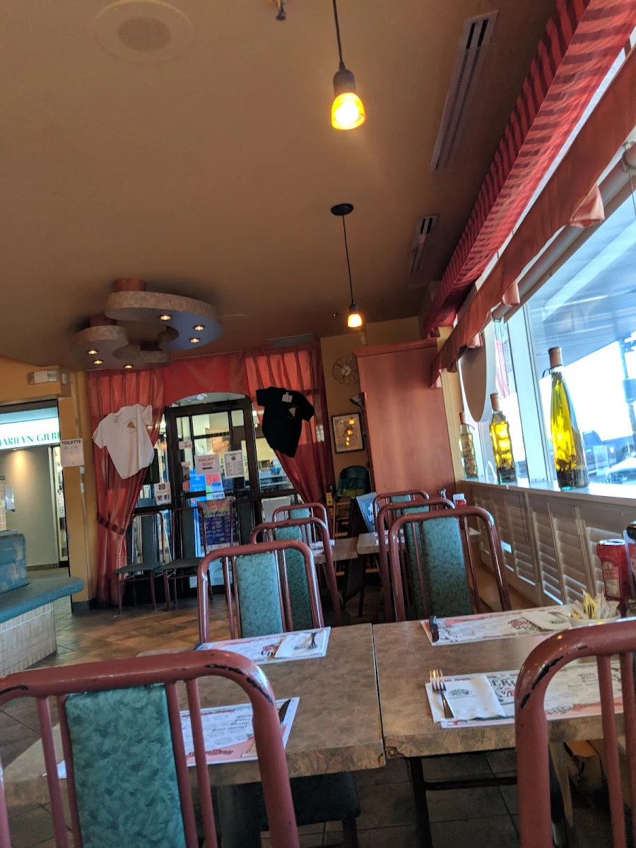 Vibe, Pizzéria Davis Arvida