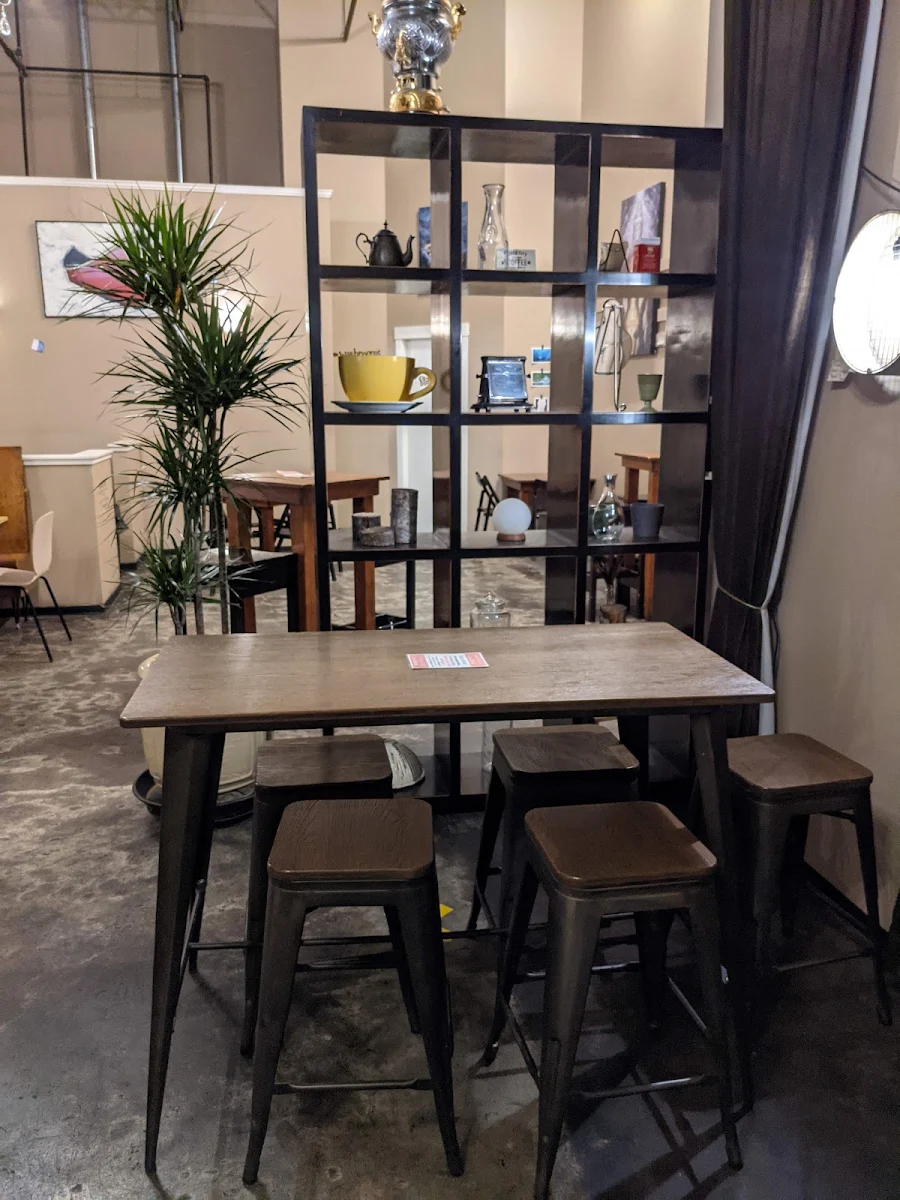 Vibe, River City Coffee Roasters, Bakery and Eatery