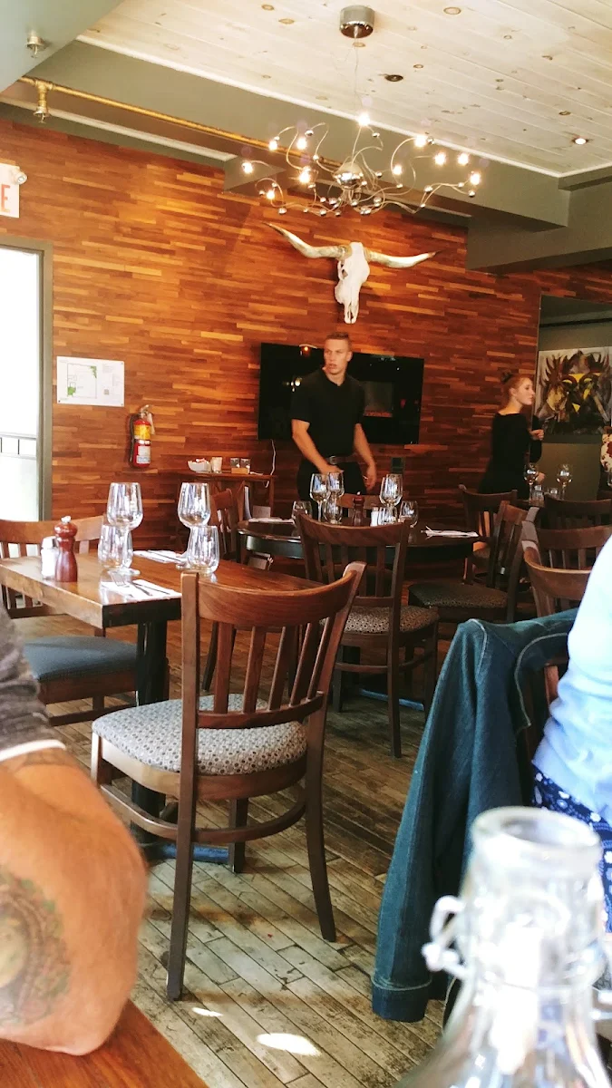 Vibe, Méchant Steak Magog