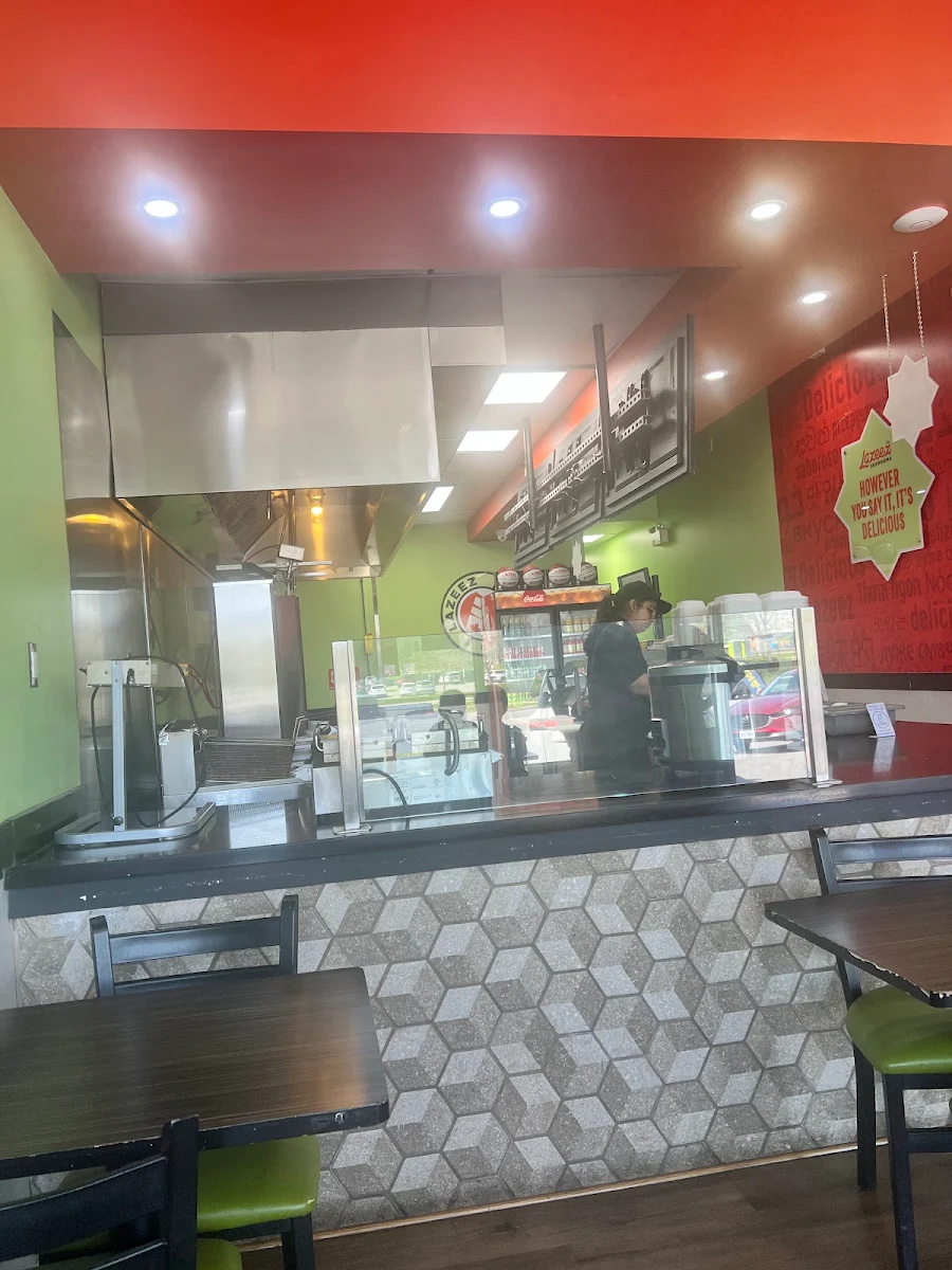 Vibe, Lazeez Shawarma