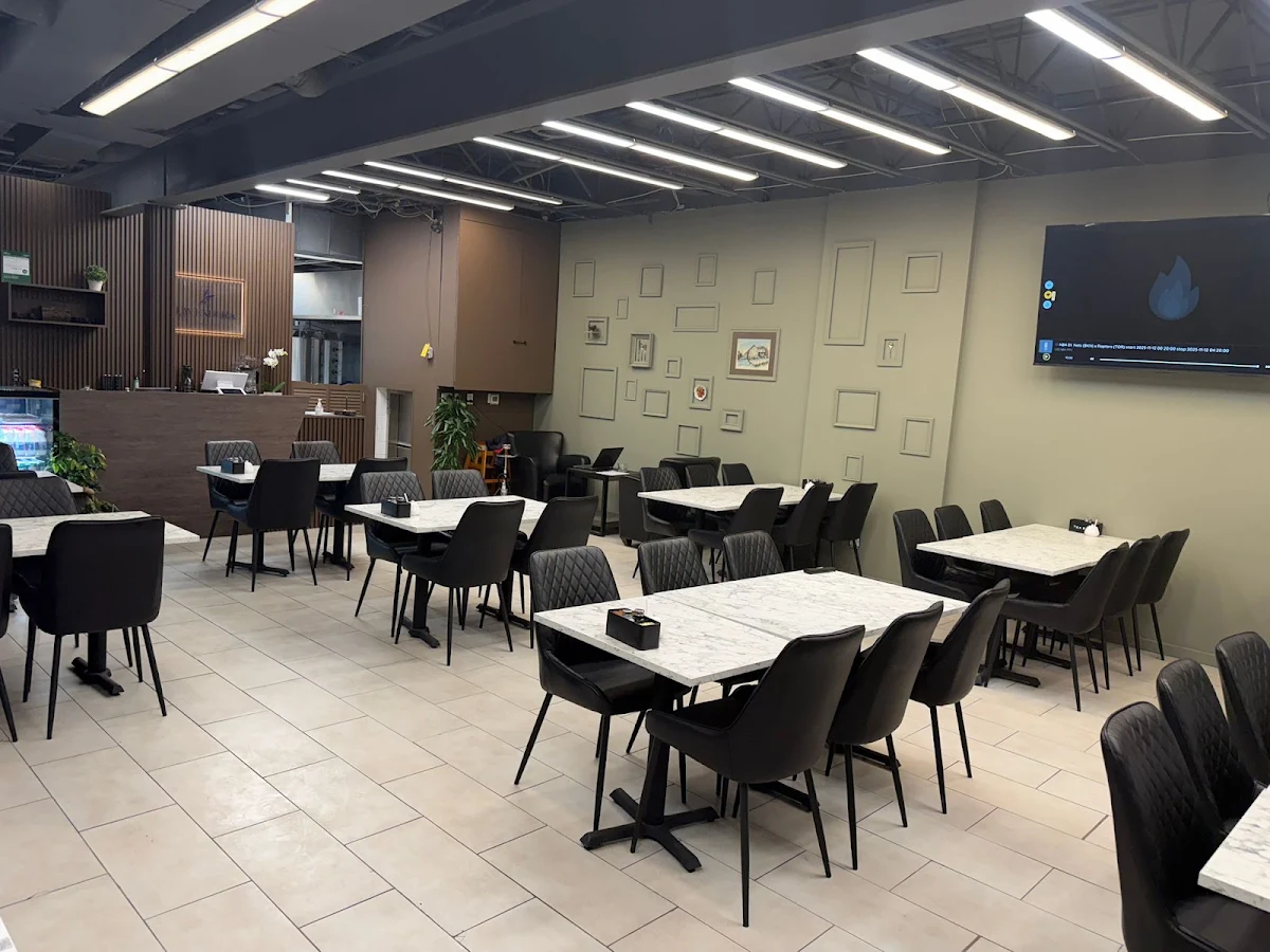 Vibe, Lavendera Restaurant & Cafe