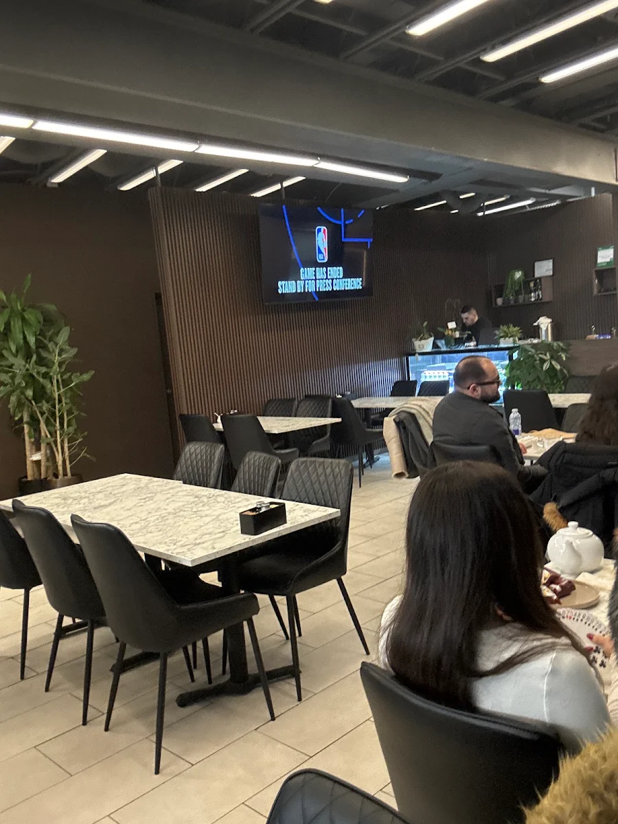 Vibe, Lavendera Restaurant & Cafe