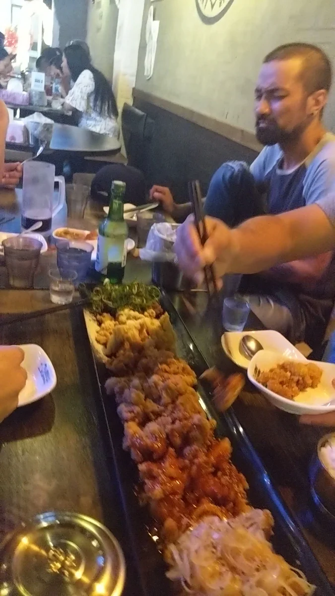 Vibe, Chicken V Sydney