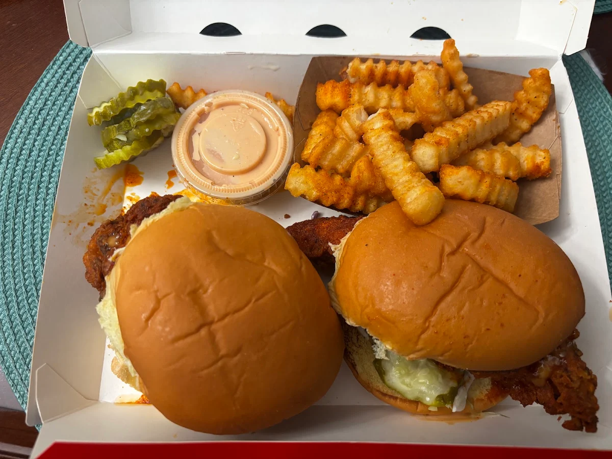 Food & drink, Dave's Hot Chicken