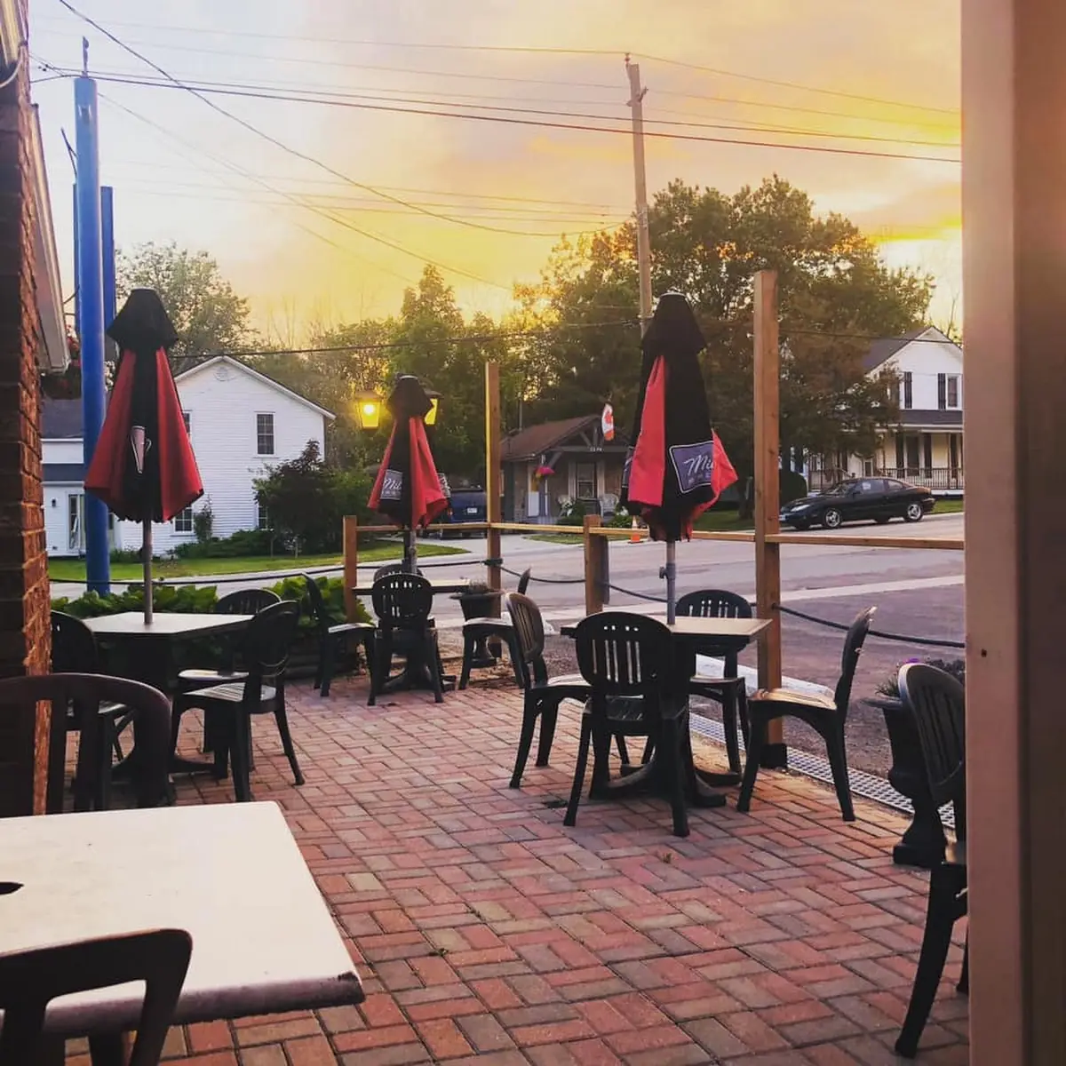 Vibe, Scuttlebutt Tap & Eatery