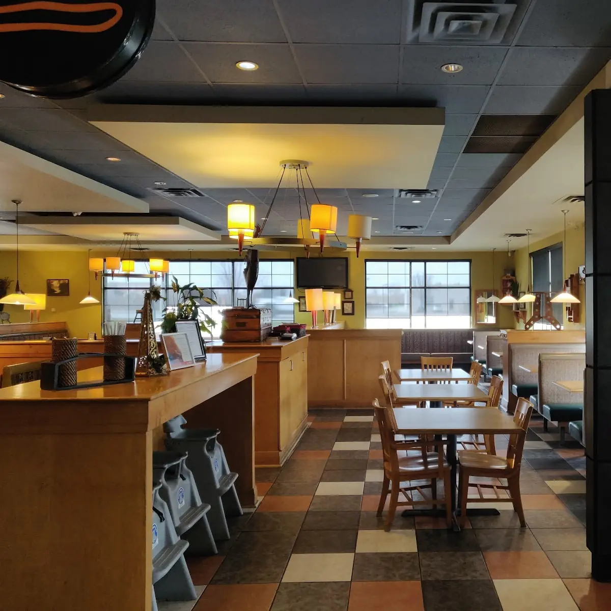 Vibe, Swiss Chalet