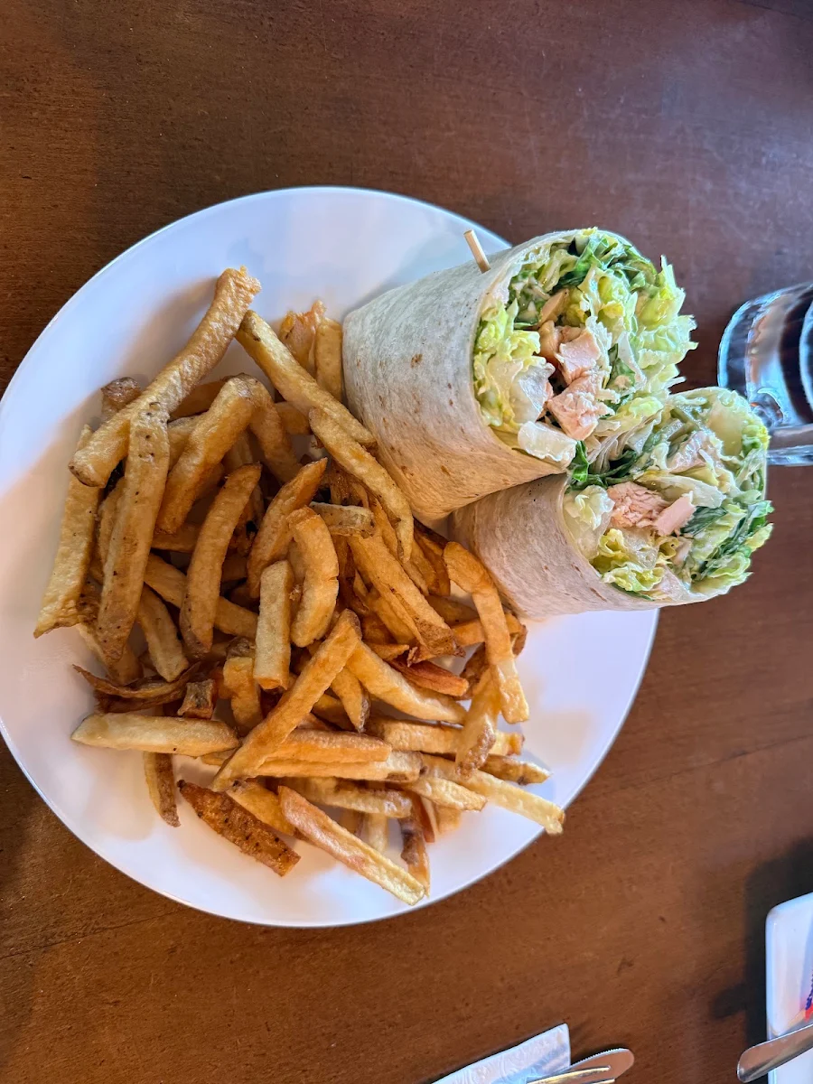 Food & drink, The Ridge Roadhouse